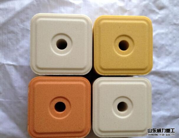 牛羊舔磚液壓機生產成品