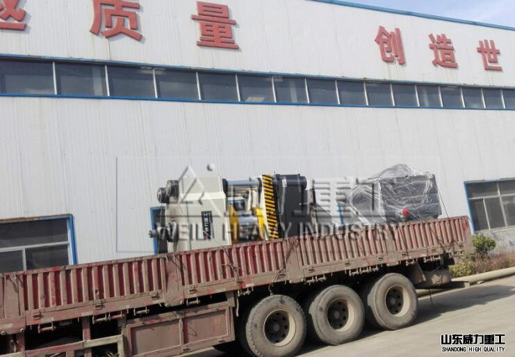 800噸四柱液壓機發貨