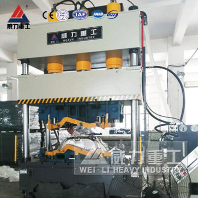 江西客戶定制315噸汽車內