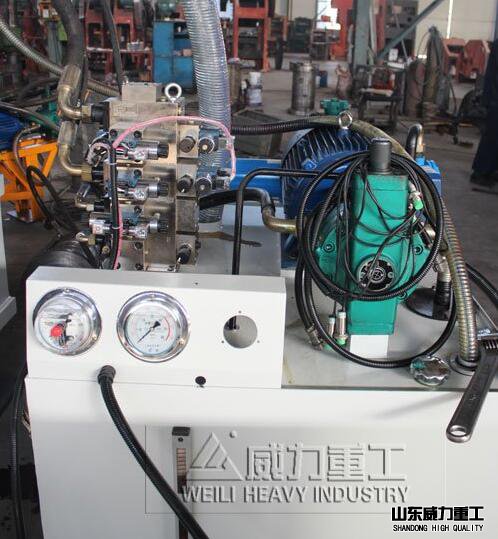 200噸四柱液壓機液壓泵站