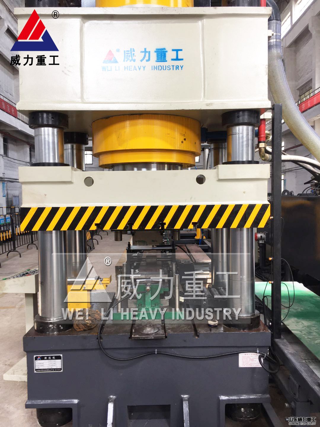 630噸錨桿托盤液壓機(jī)現(xiàn)場(chǎng)