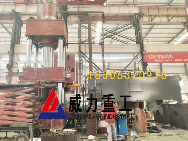 鍛造四柱式1000噸液壓機