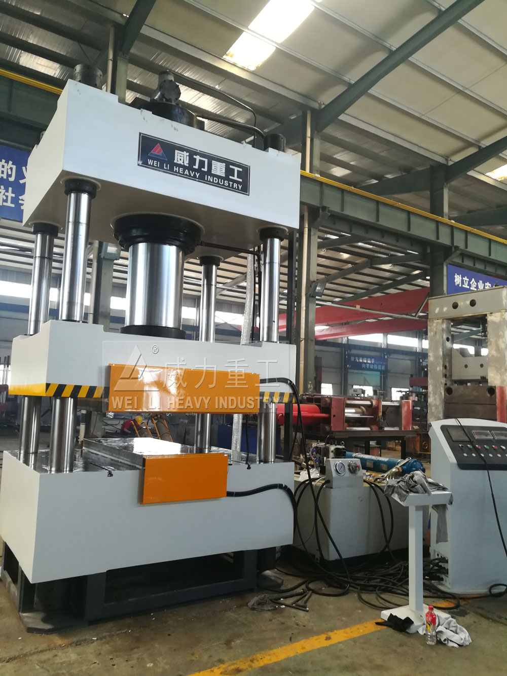 快速模壓石英石水池專用液壓機(jī)