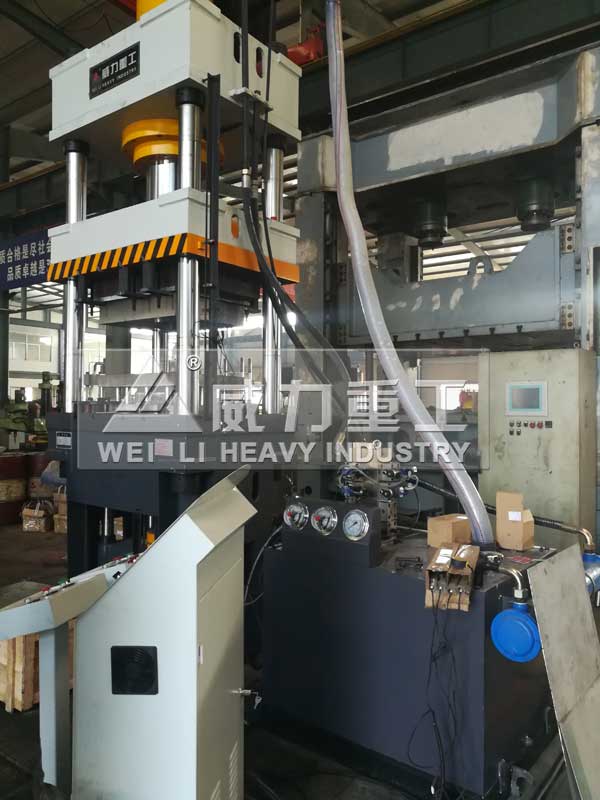 山東威力重工液壓機型號齊全