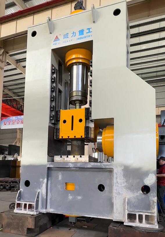 800噸框架式液壓機(jī)